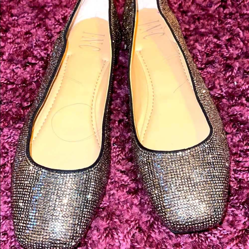 Shoes - Picture 2 of 2